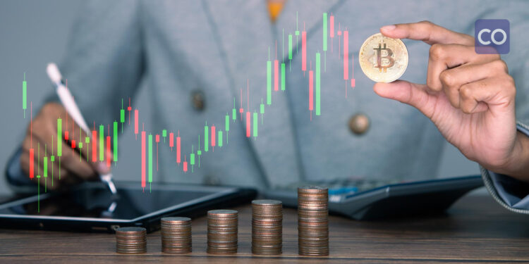 Report: BTC's technical flag signals long-term bullish trend