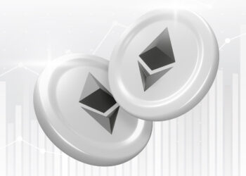 Ethereum's Crucial Moment: Insights from Crypto Analyst