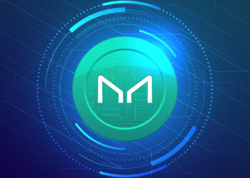 Will MKR hit $1000 with declining volume and strong buying?