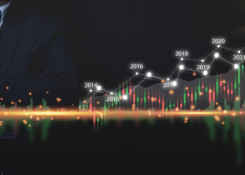 Bitcoin Surges Past $40K, Altcoin Season Looms: Analyst